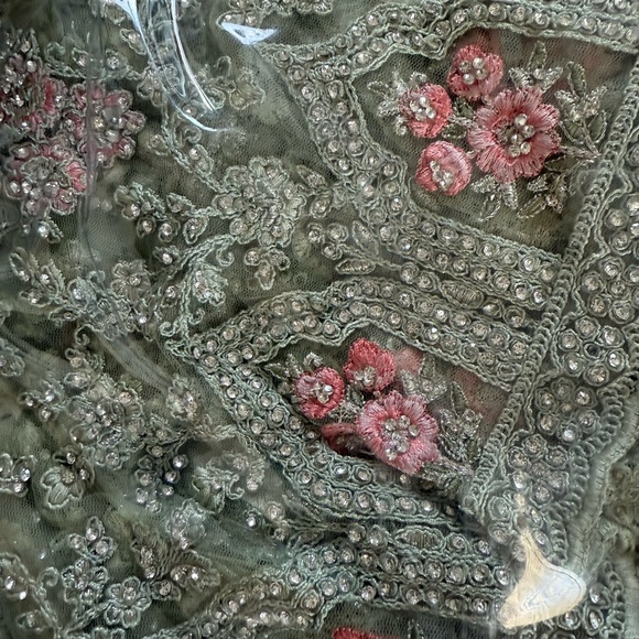 Net Saree - Picture 6 of 6